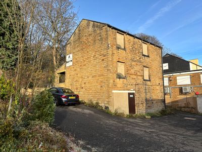 Property Image for First Floor, 195 Wakefield Road, Scissett, Huddersfield, West Yorkshire, HD8 9JL