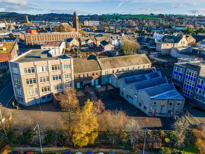 Property Image for 4, Gardners Lane, Bathgate, EH48 1TP