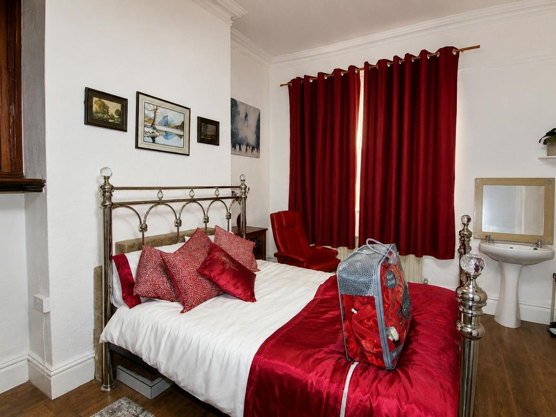 76 Hartington Road, Stockton-on-Tees, TS18 1HE