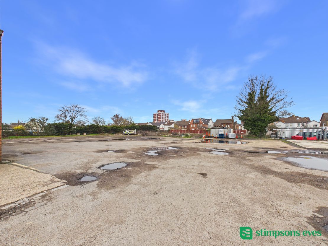 Plot 1 Ampthill Industrial Estate, Ampthill Road, Bedford, MK42 9JP