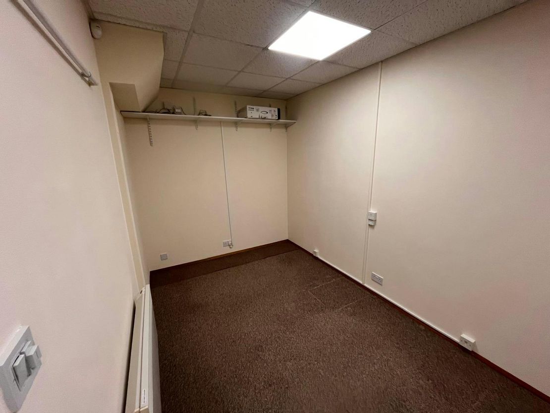 136B, Commercial Road, Paddock Wood, TN12 6DP