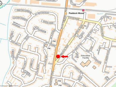 Property Image for 136B, Commercial Road, Paddock Wood, TN12 6DP