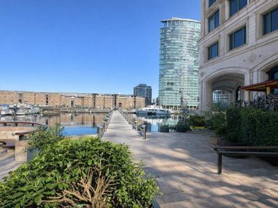 Property Image for Office Suites at 11 Westferry Circus, Canary Wharf, London, E14 4HE