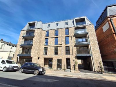 Property Image for 77 Holland Road, Hove, East Sussex, BN3 1JN