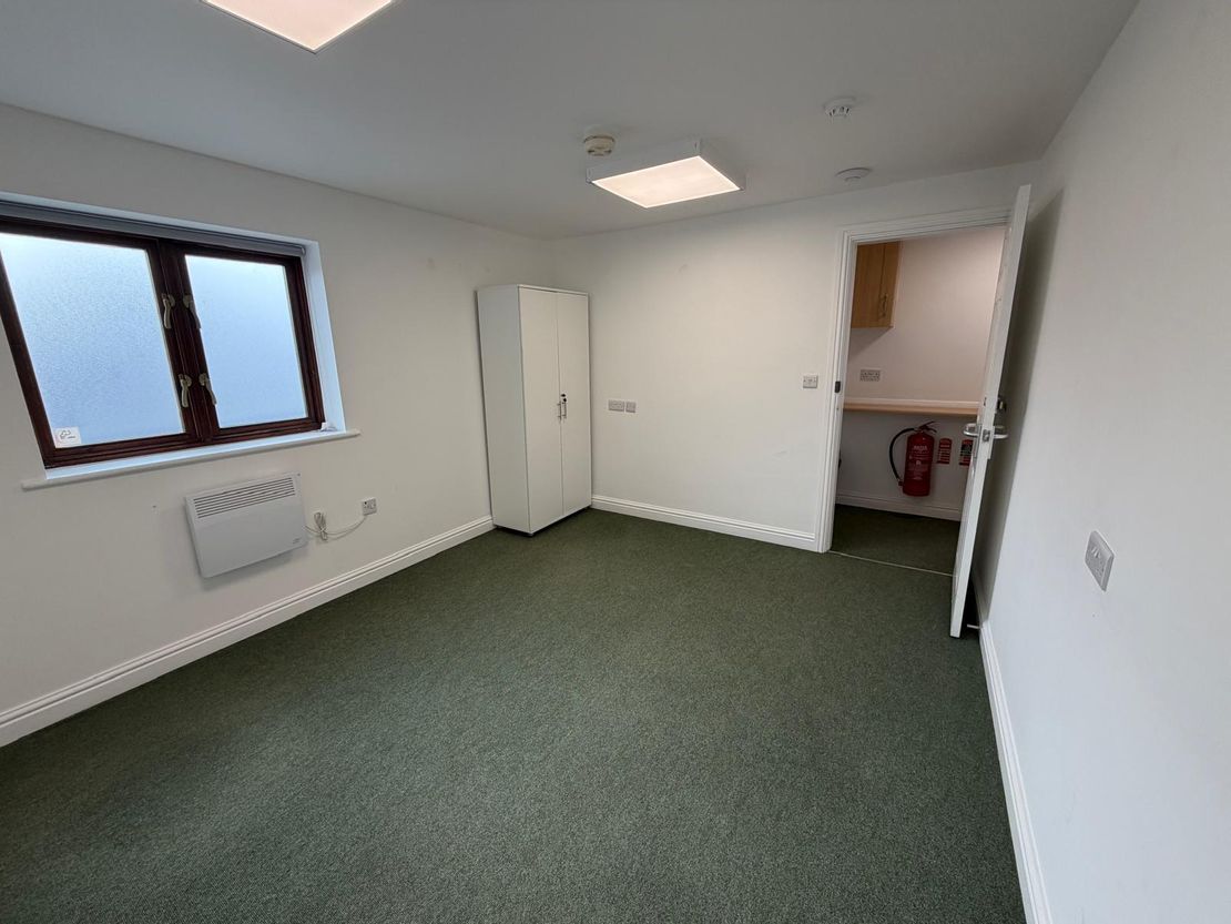 Part Ground Floor, Thurcroft House, Linley Court, Bingham, Nottinghamshire, NG13 8FA