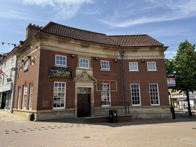 Property Image for 10 The Borough, Hinckley, Leicestershire, LE10 1NL