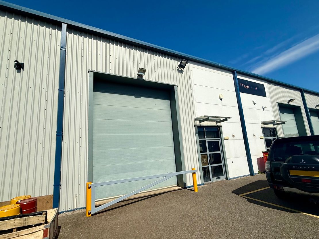 Unit 3E, Eden Business Park, Dunns Close, Nuneaton, Warwickshire, CV11 4NE