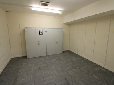 Property Image for 33 Castle Street, Hinckley, Leicestershire, LE10 1DA