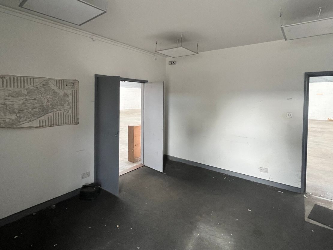 Unit 15D, Bergen Way, Sutton Fields Industrial Est, Hull, HU7 0YQ