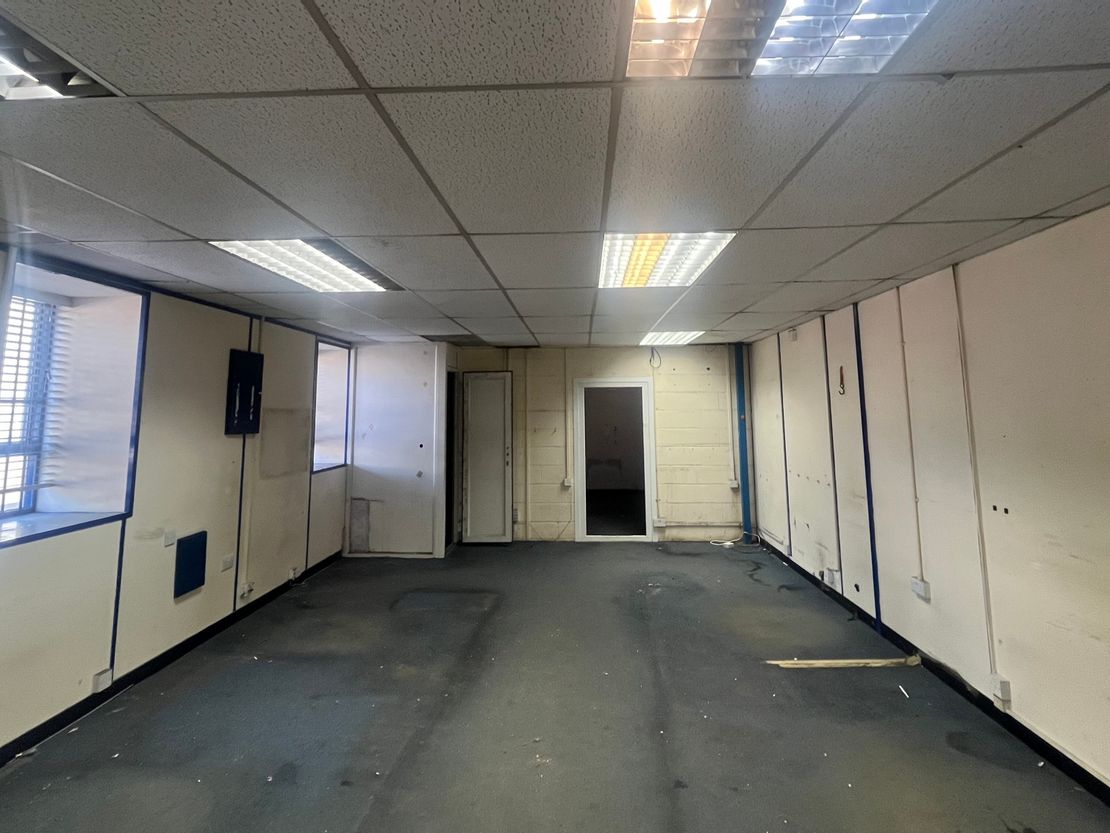 Unit 15C, Bergen Way, Sutton Fields Industrial Est, Hull, HU7 0YQ