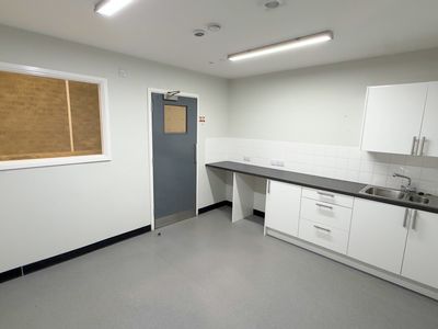 Property Image for Unit 6, Newmarket Court, Ascot Drive, Derby, Derbyshire, DE24 8NW