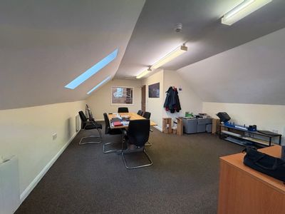 Property Image for 21a & 21b Hardy Croft, Wakefield, West Yorkshire, WF1 4DN