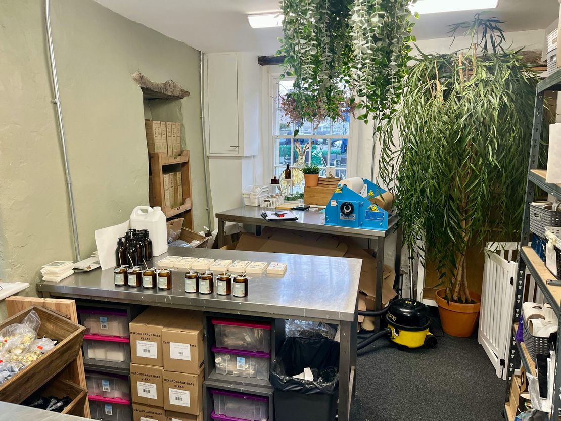 Unit 8 - Portland Square Shopping Centre, Water Street, Bakewell, DE45 1EU