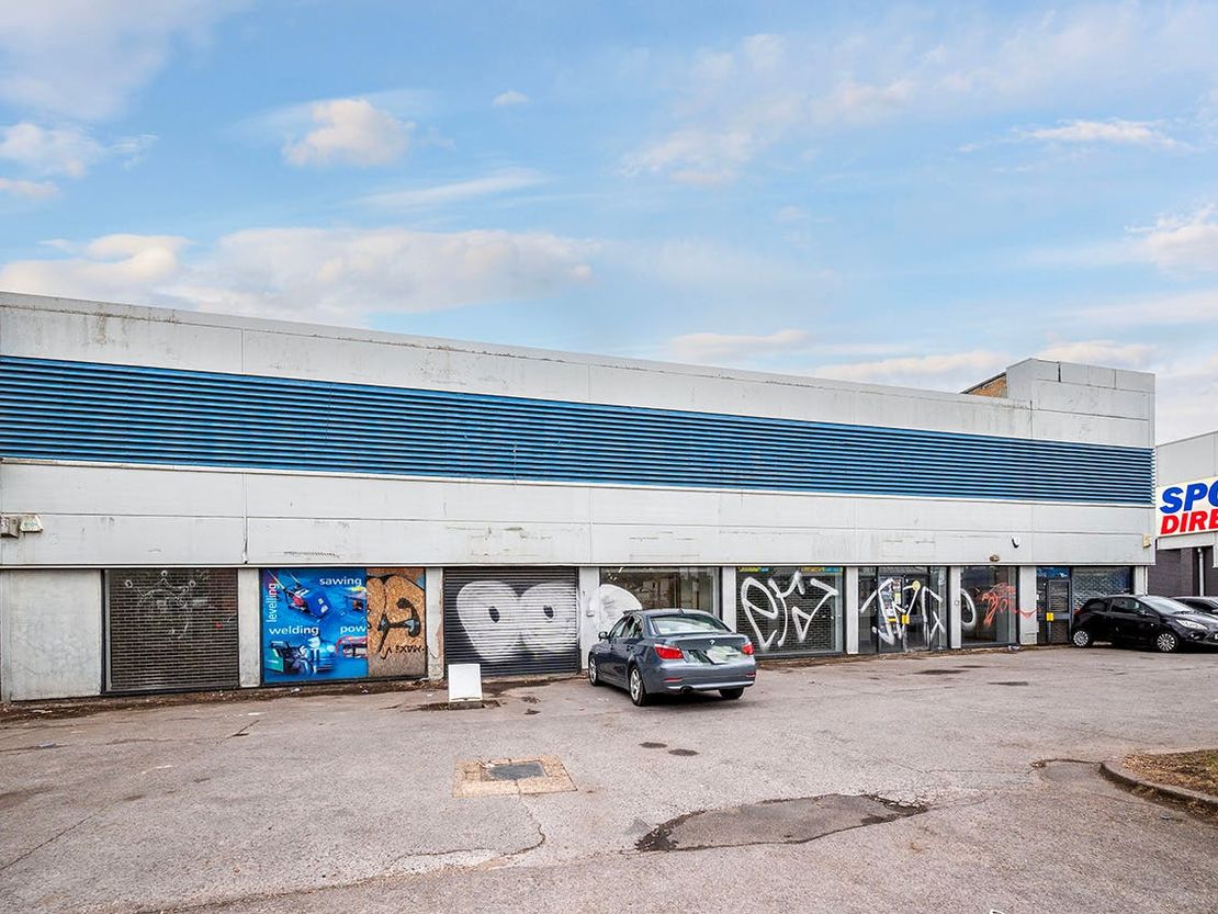 375 Bath Road, Slough, SL1 5QA
