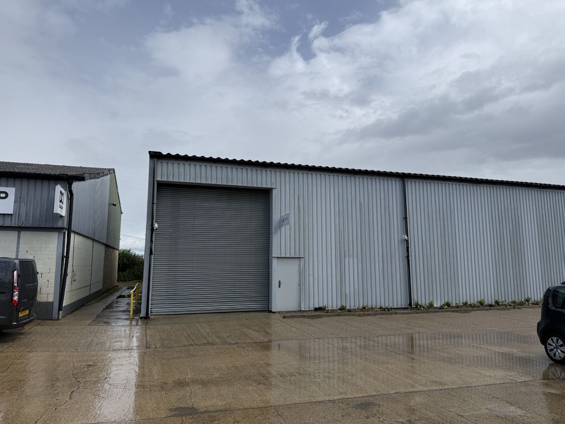 6-8 Storefast Estate, Park Corner Road, Southfleet, Gravesend, Kent, DA13 9LJ