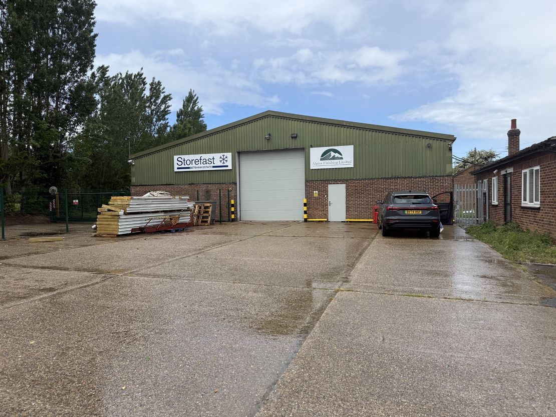 1 Storefast Estate, Park Corner Road, Southfleet, Gravesend, Kent, DA13 9LJ