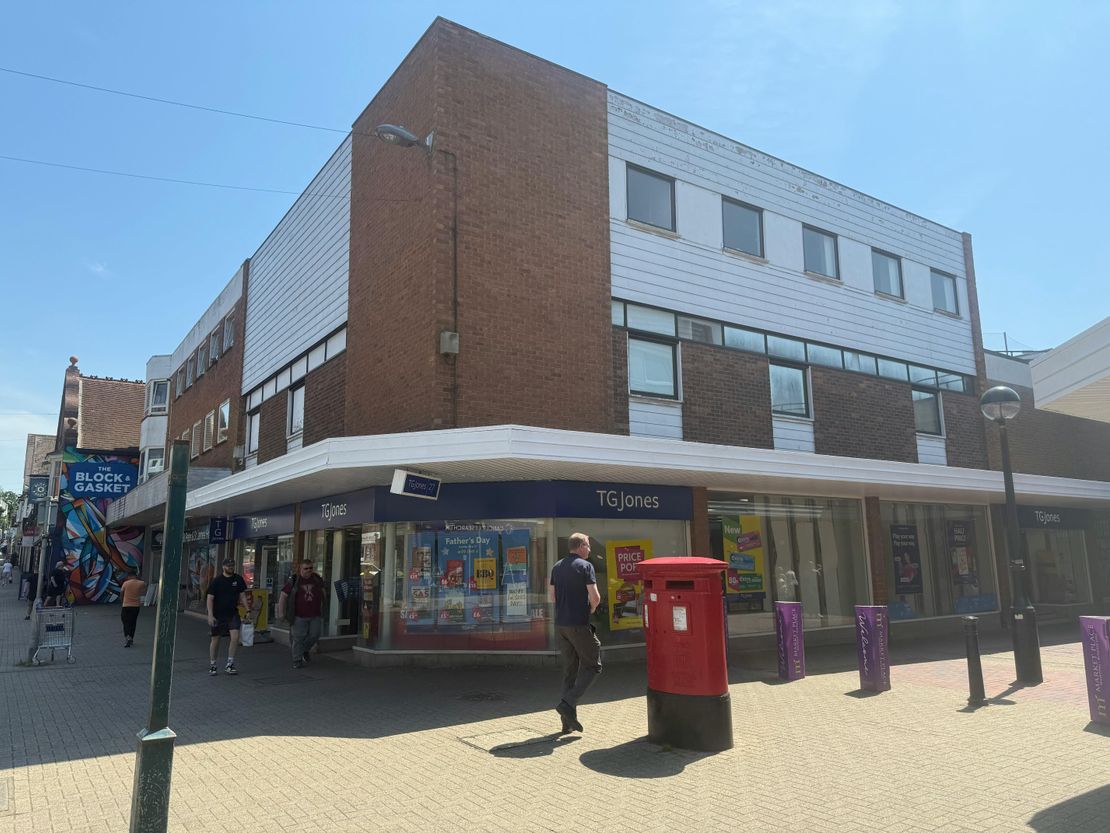 27 Church Road, Burgess Hill, RH15 9BB