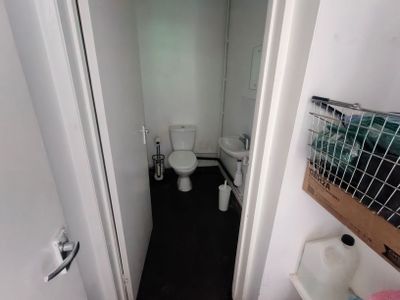 Property Image for unit 1, 125 Hinckley Rd, Leicester LE3 0TF