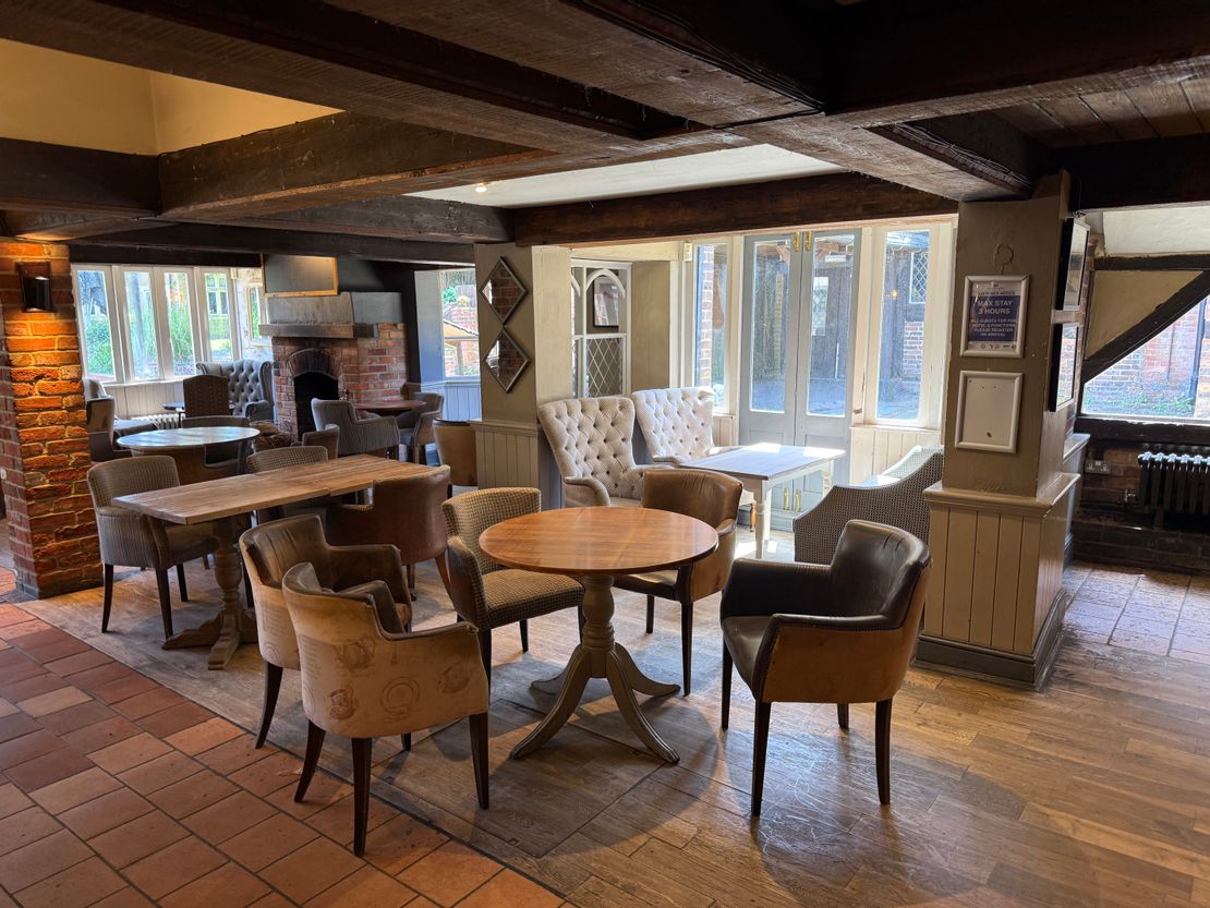 Gatwick Manor, London Road, Crawley, RH10 9ST