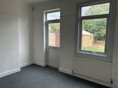 Property Image for 106 Charter Avenue, Ilford, Ilford, Essex, IG2 7AD