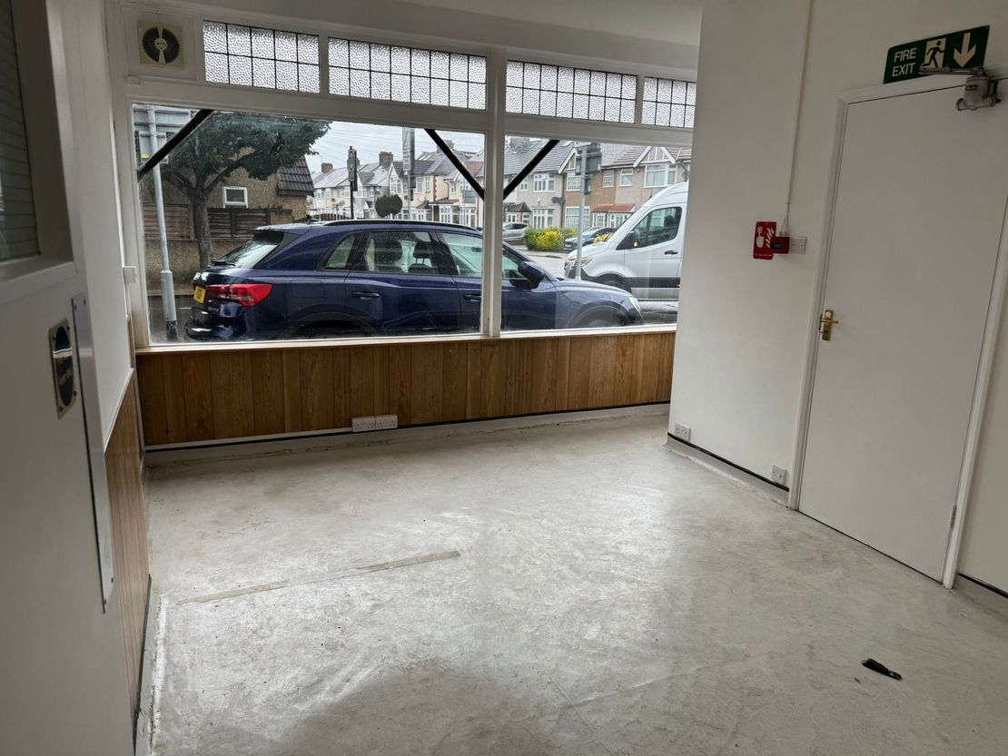 106 Charter Avenue, Ilford, Ilford, Essex, IG2 7AD