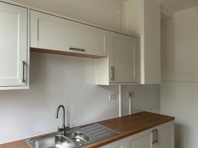 Property Image for 106 Charter Avenue, Ilford, Ilford, Essex, IG2 7AD