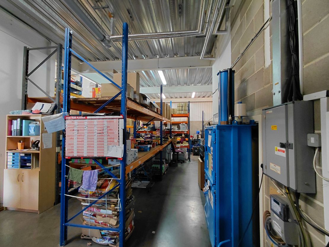 Unit 10 Spitfire Business Park, 1 Hawker Road, Croydon, Surrey, CR0 4WD