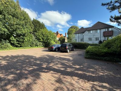 Property Image for Thorne Court, 73 Croham Road, South Croydon, Surrey, CR2 7HG
