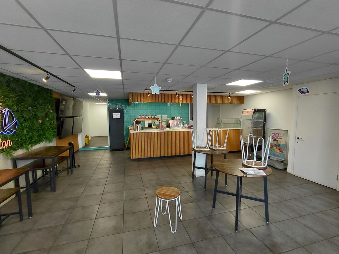 Retail Unit, 133 Queens Road, Brighton, East Sussex, BN1 3WB