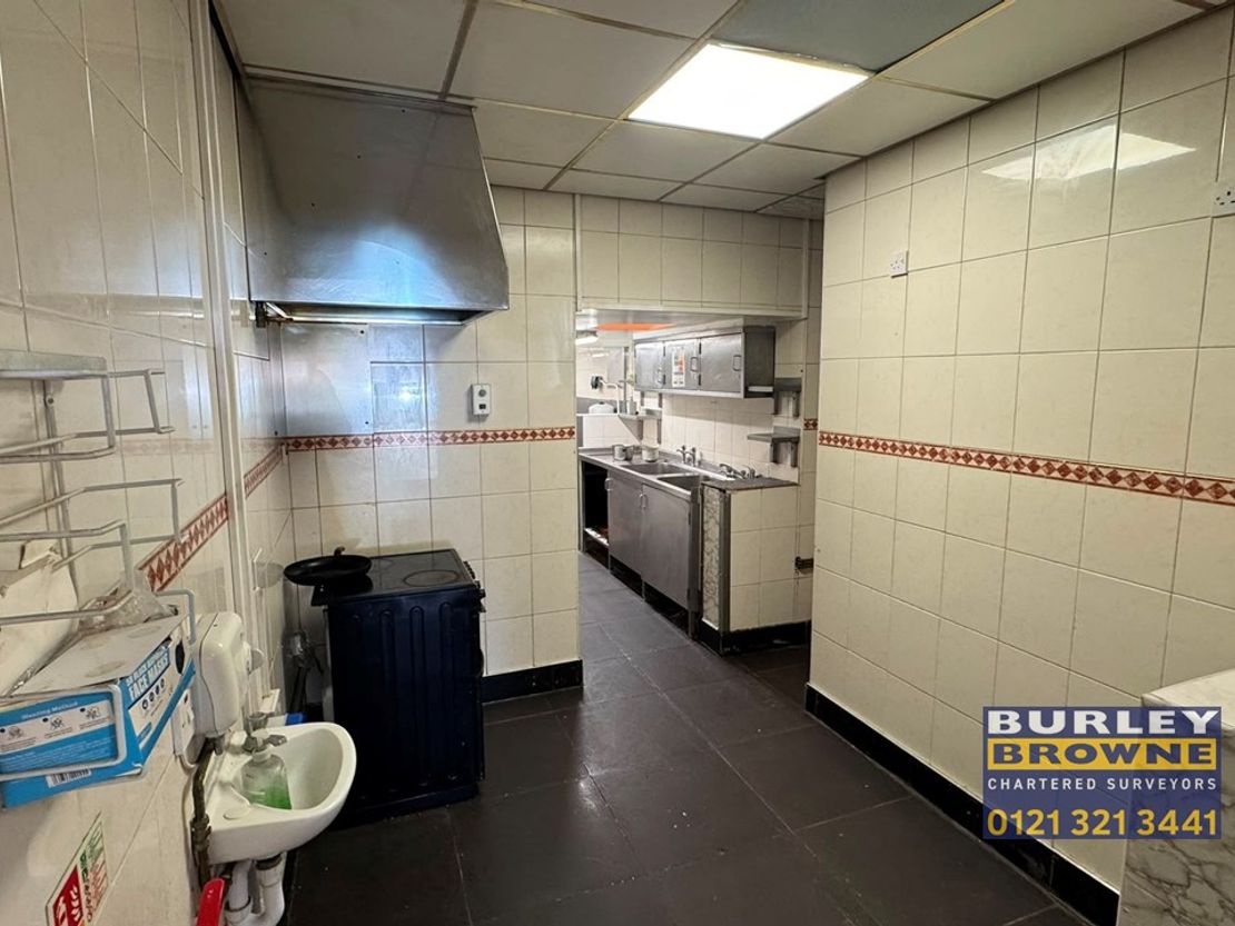 19 Alcester Road, Studley, Warwickshire, B80 7AG