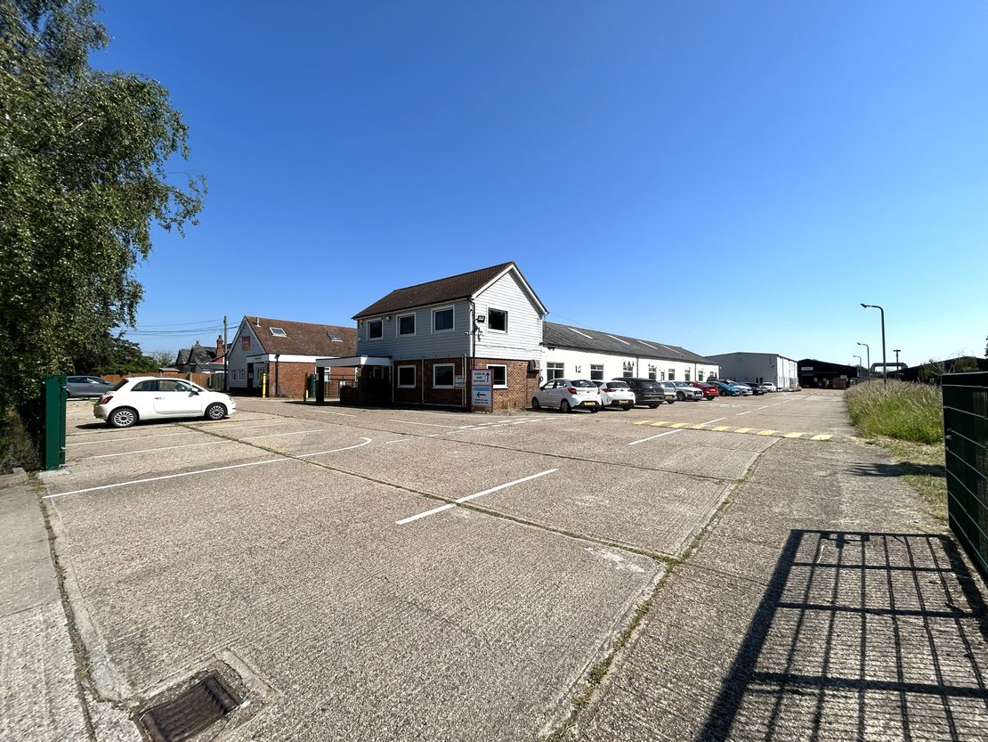 Burnham Road, Mundon, Maldon, Essex, CM9 6NT