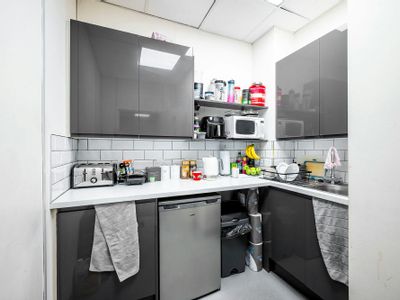 Property Image for Unit 6, The Progression Centre, Mark Road, Hemel Hempstead, HP2 7DW