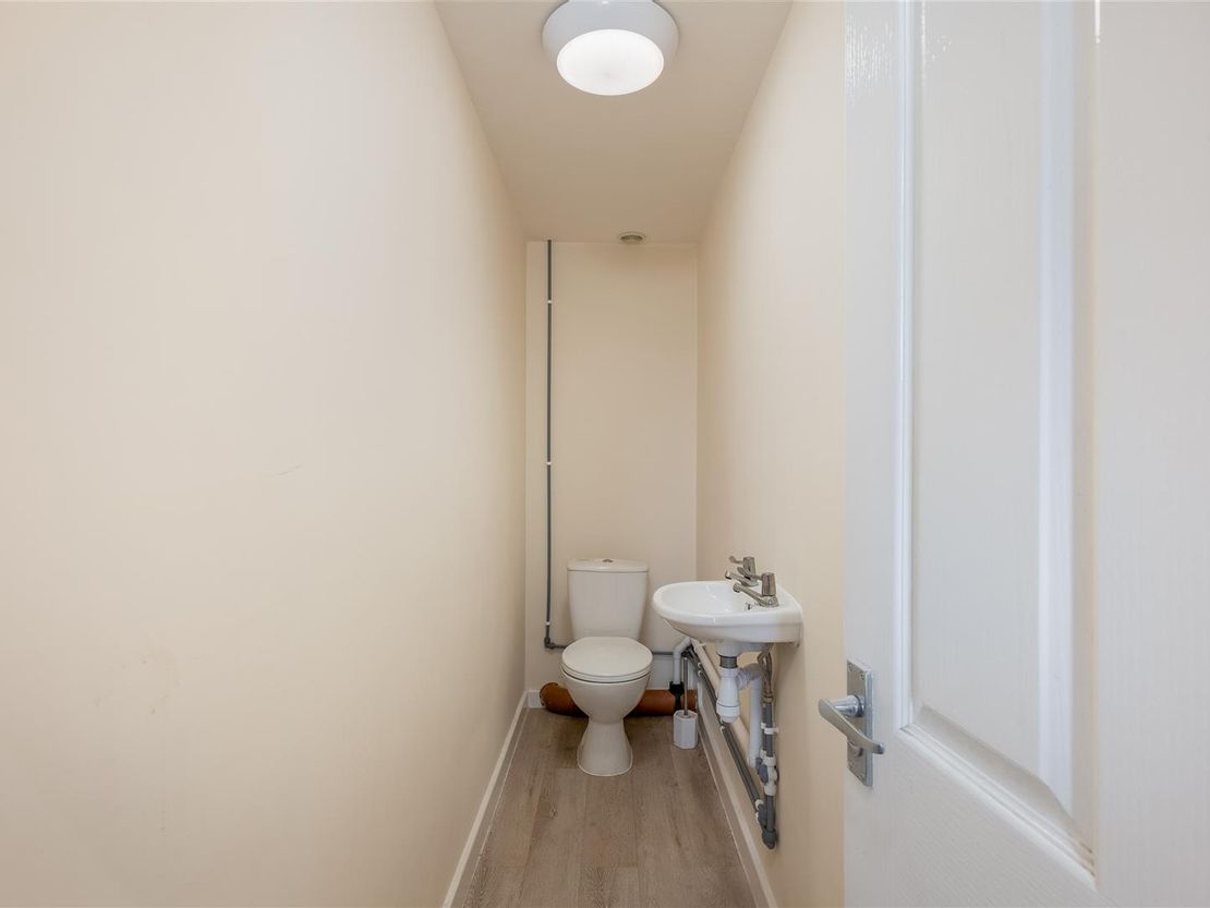 The Ridgeway, Stratford Upon Avon CV37 9RE