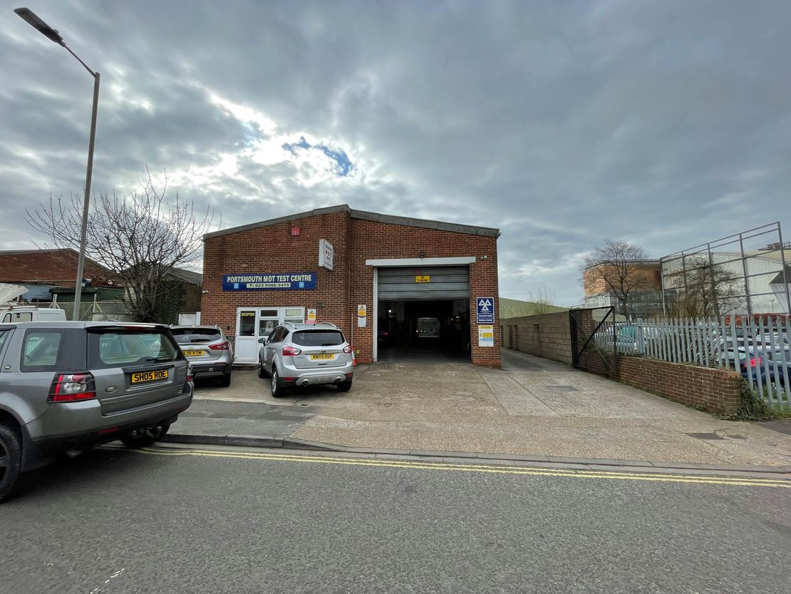 Portsmouth MOT Centre, Alchorne Place, Portsmouth, PO3 5QL