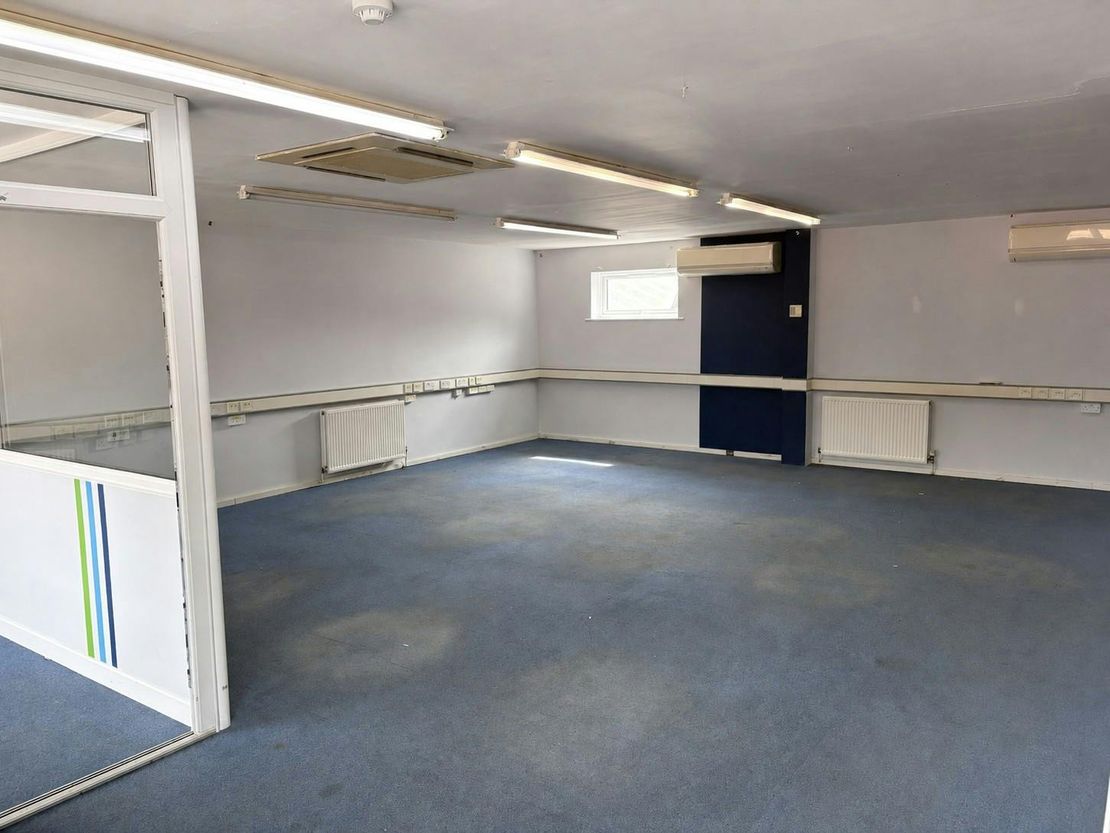 Unit 8 Peerglow Business Centre, Marsh Lane Ware, Ware, SG12 9QL