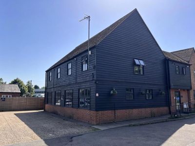 Property Image for Attimore Barn, Wing 1 Ground Flr, Ridgeway, Welwyn Garden City, Hertfordshire, AL7 2AD