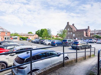 Property Image for Gilesgate Shopping Centre, Sunderland Road, Duham, DH1 2LH