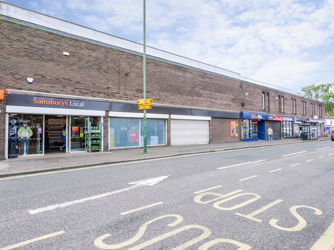 Gilesgate Shopping Centre, Sunderland Road, Duham, DH1 2LH