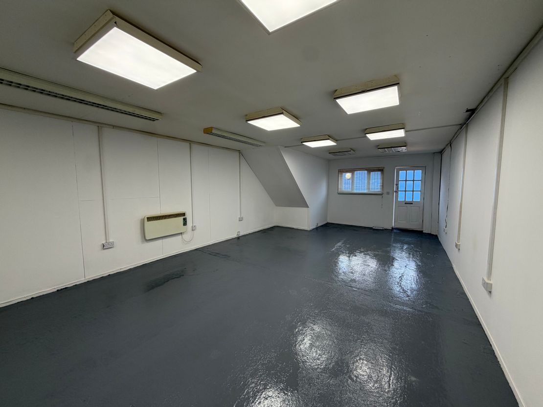 Unit 8B, Ongar Road Trading Estate, Ongar Road, Dunmow, Essex, CM6 1EU