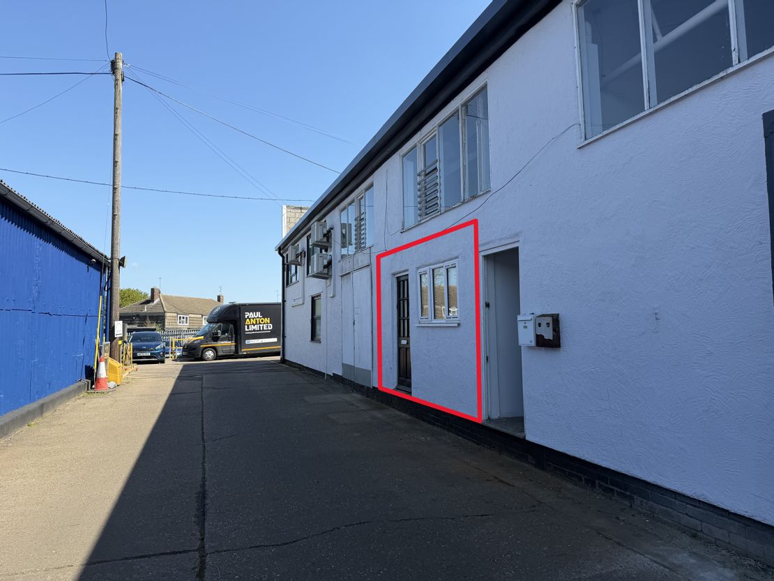 Unit 8B, Ongar Road Trading Estate, Ongar Road, Dunmow, Essex, CM6 1EU