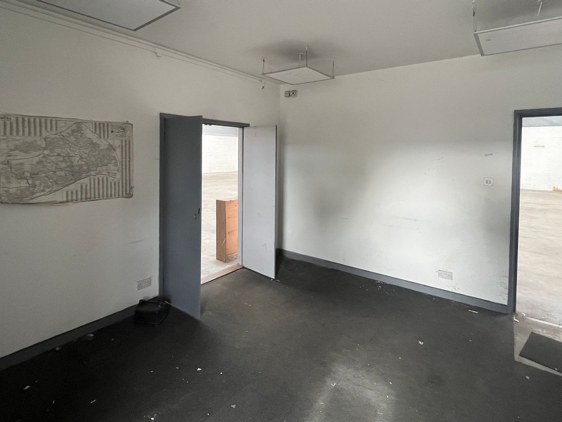 Unit 15C & D, Bergen Way, Sutton Fields Industrial Est, Hull, HU7 0YQ