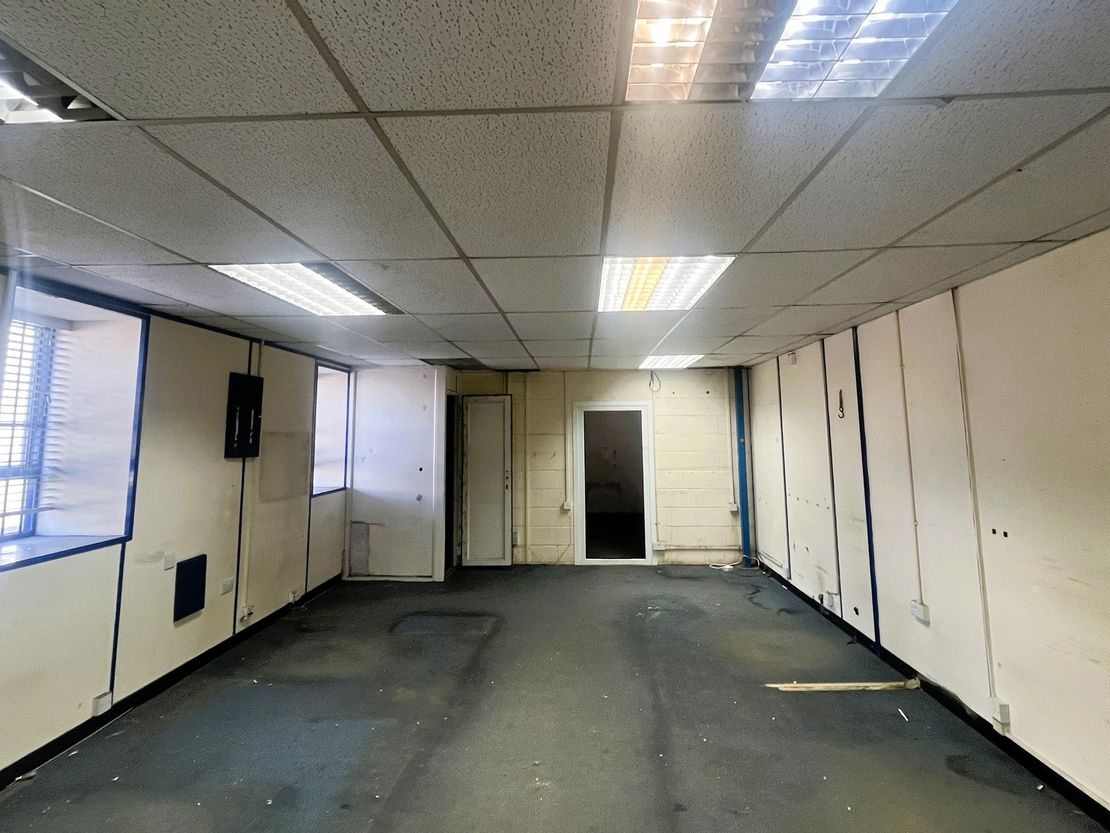 Unit 15C & D, Bergen Way, Sutton Fields Industrial Est, Hull, HU7 0YQ
