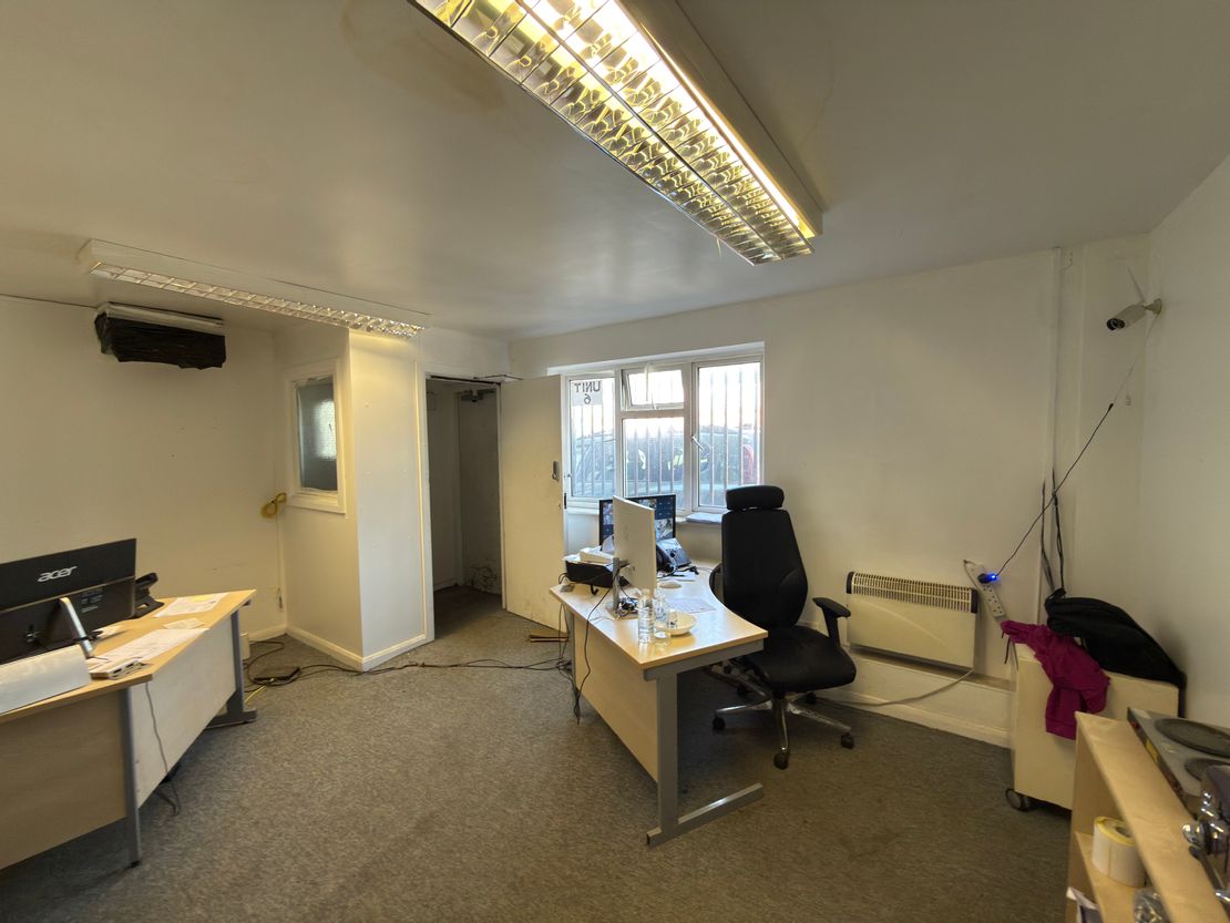 6 Sharvatt Business Centre, Keats Road, Belvedere, Kent, DA17 6BP