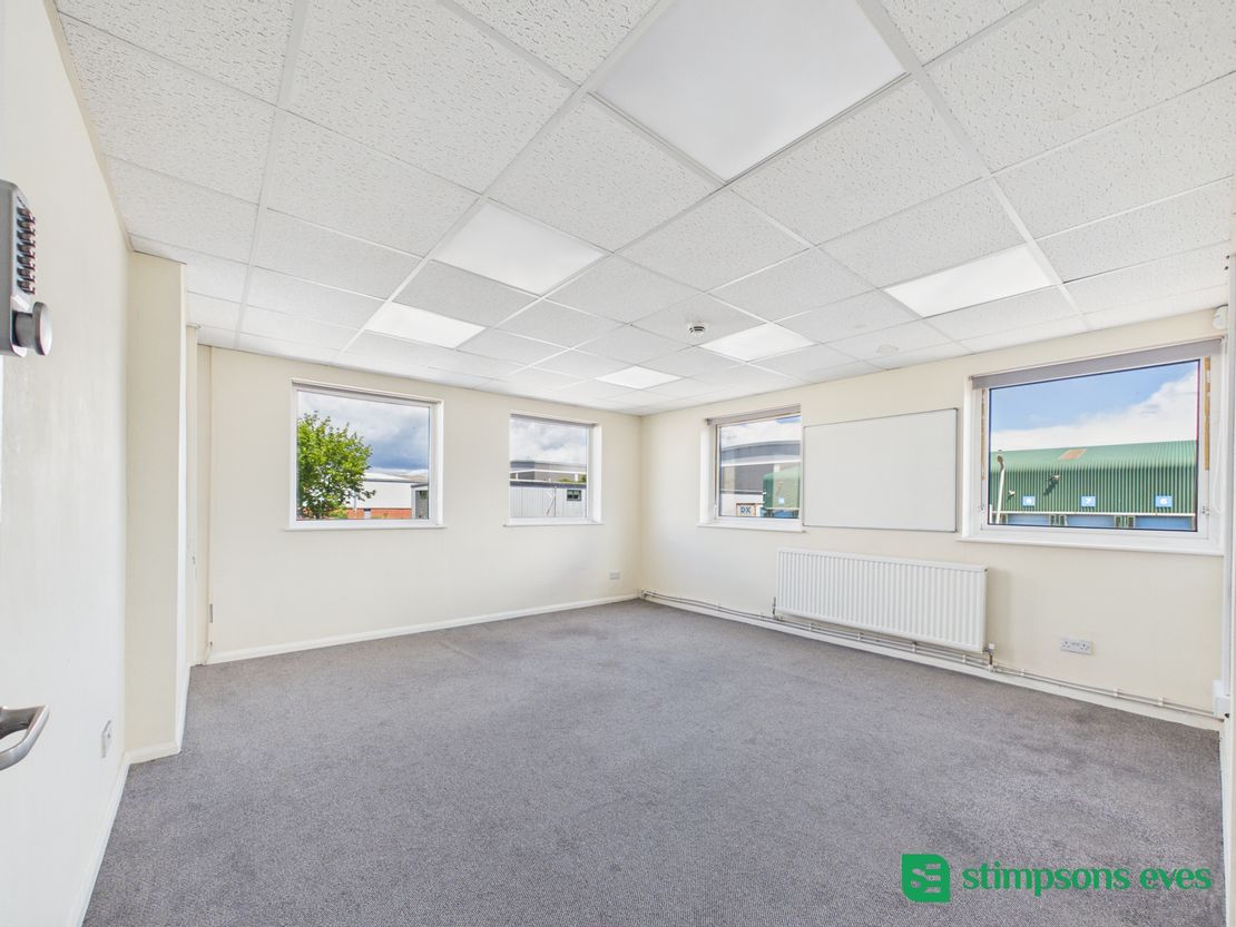 Cherrycourt Way, Leighton Buzzard, Bedfordshire, LU7 4UH