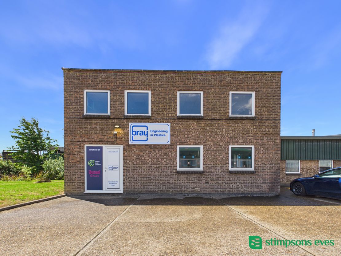Cherrycourt Way, Leighton Buzzard, Bedfordshire, LU7 4UH