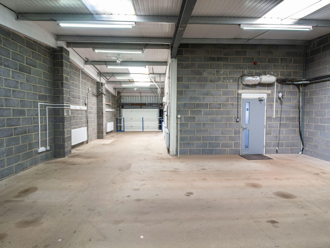 Unit 7 Union Buildings, Wallingford Road, Uxbridge, UB8 2FR