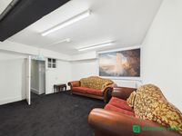 Property Image for 24 West Street, Dunstable, Bedfordshire, LU6 1SN