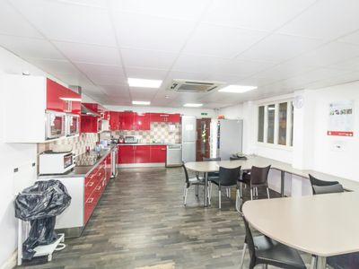 Property Image for Unit L, Braintree Industrial Estate, Braintree Road, Ruislip, HA4 0EJ