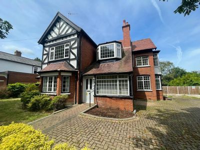 Property Image for 18 Compton Avenue, Luton, Bedfordshire, LU4 9AZ