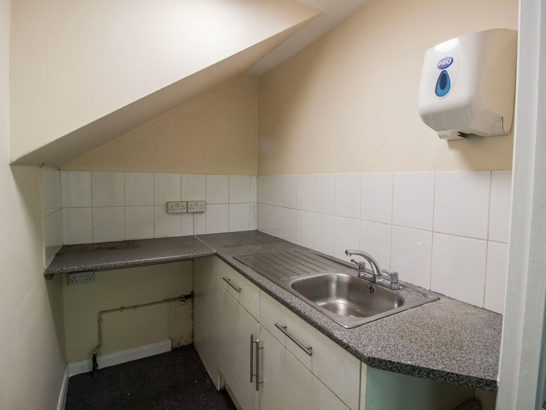 Unit 5 Union Buildings, Wallingford Road, Uxbridge, UB8 2FR